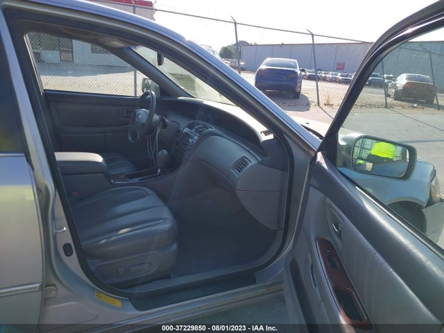 2002 TOYOTA AVALON XL/XLS VIN: 4T1BF28B52U217785
