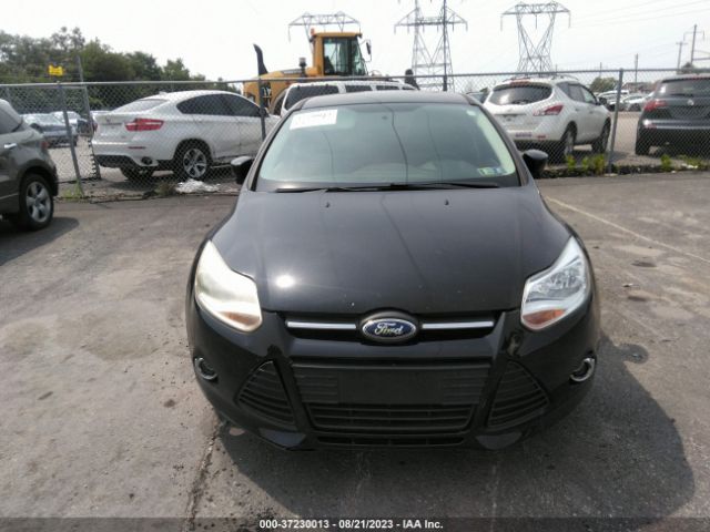 1FADP3K29EL460444 Ford FOCUS SE