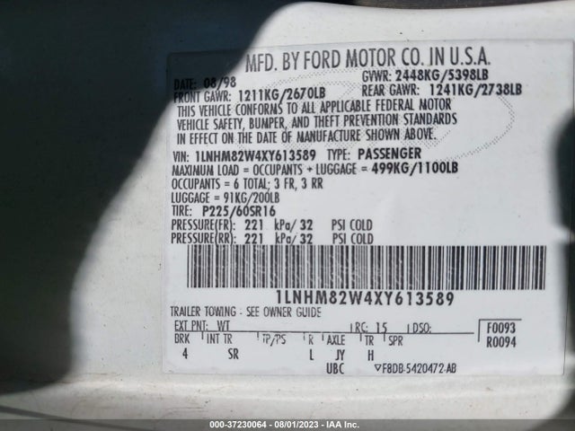 1999 LINCOLN TOWN CAR SIGNATURE VIN: 1LNHM82W4XY613589