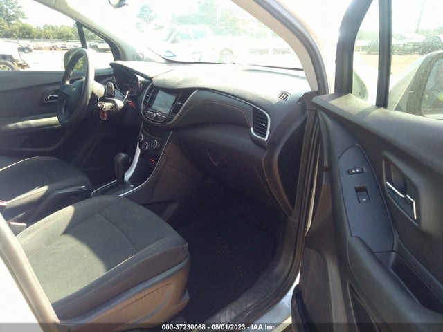 Chevrolet TRAX LS 2017 3GNCJKSB6HL290707 Image 5