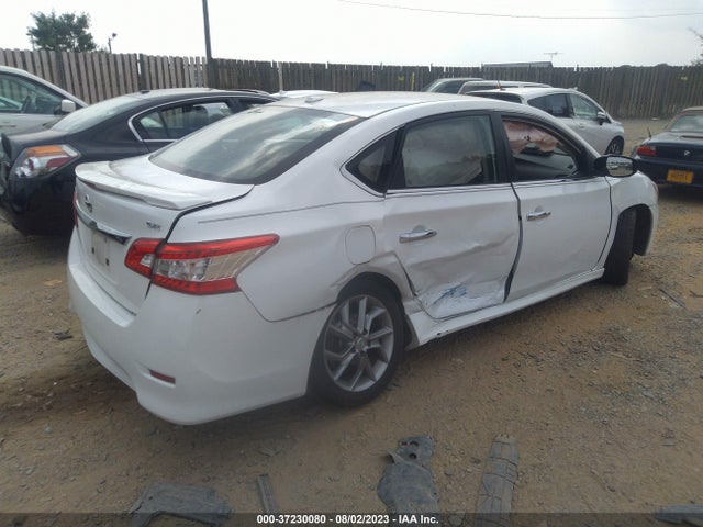 2015 NISSAN SENTRA SR VIN: 3N1AB7AP2FY234452