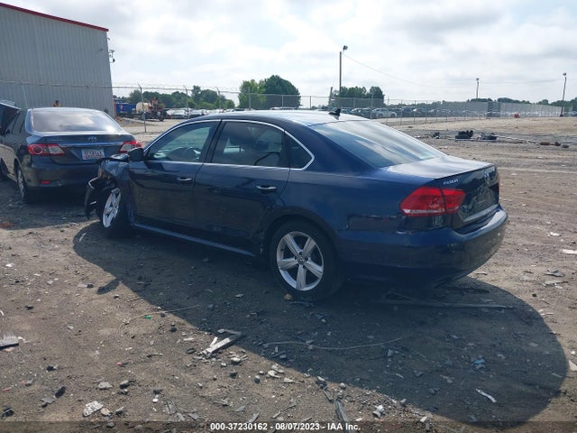 Volkswagen PASSAT SE 2014 1VWBT7A30EC030619 Image 3