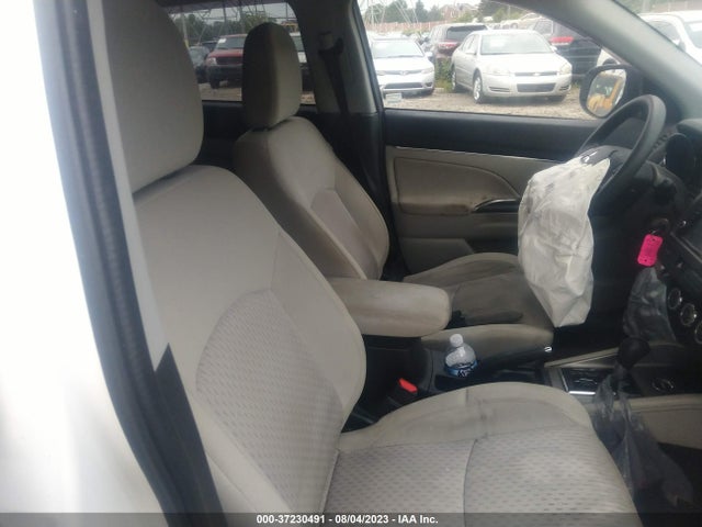 JA4AR3AU0JZ003159 Mitsubishi Outlander Sport 2.0