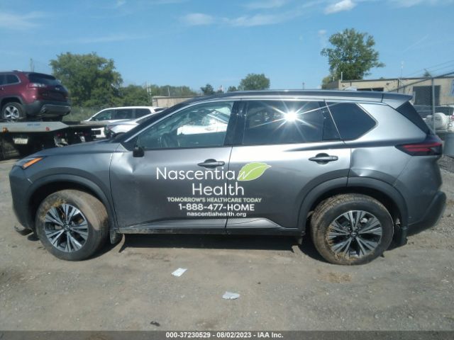 5N1AT3BB5MC696530 Nissan ROGUE SV