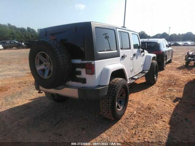 1C4BJWEG9JL913533 Jeep Wrangler Jk Unlimited Sahara