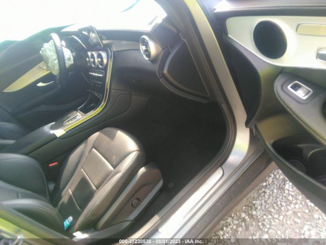 W1N0J8EB4NG097667 Mercedes-Benz Glc Glc 300