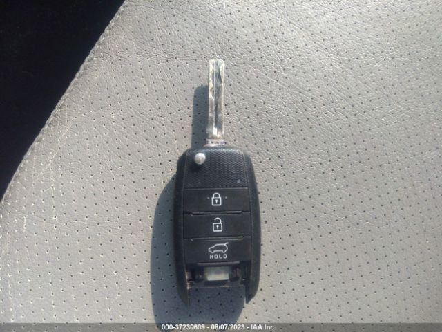 5XYKTDA71EG498455 KIA SORENTO LX
