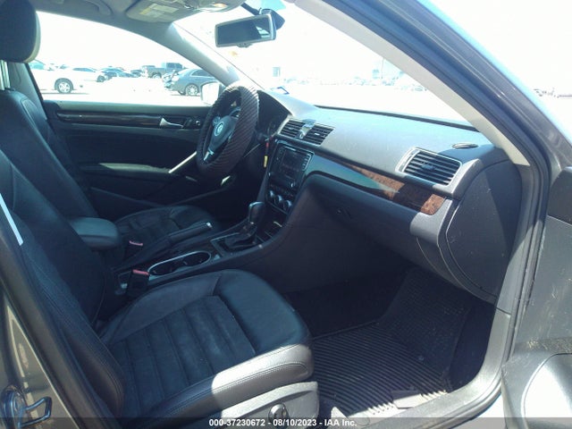 1VWCN7A36EC086837 Volkswagen Passat Tdi Sel Premium