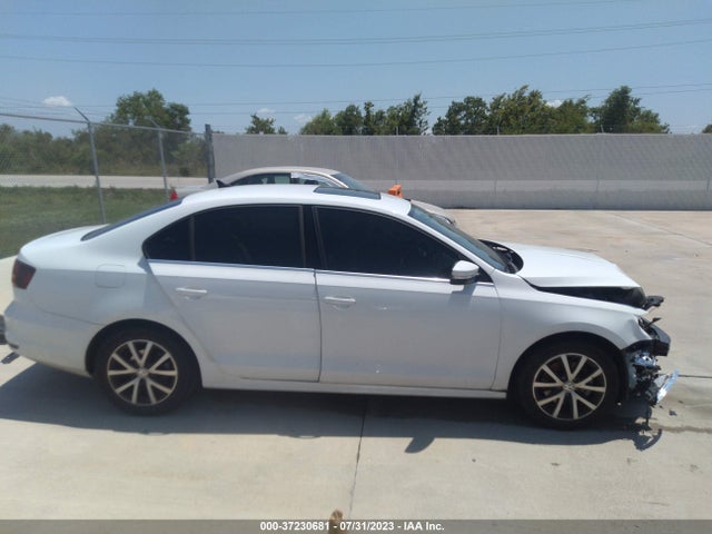 3VWDB7AJ9HM232551 Volkswagen Jetta 1.4t Se