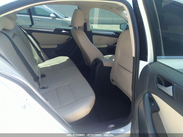 3VWDB7AJ9HM232551 Volkswagen Jetta 1.4t Se