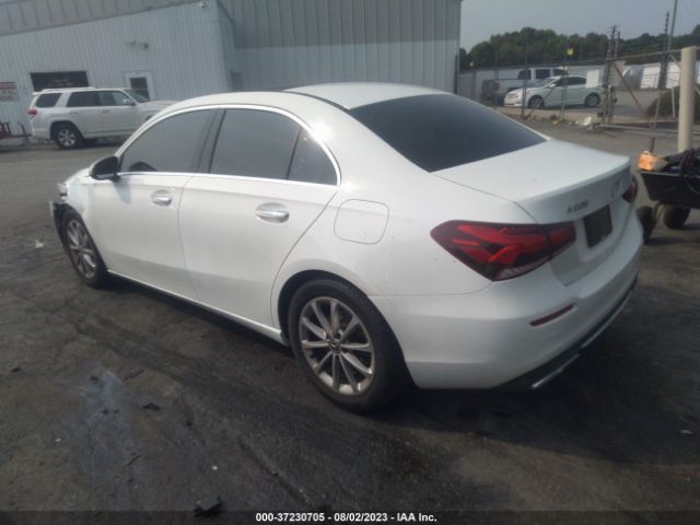 WDD3G4EBXKW001642 Mercedes-Benz A-class A 220