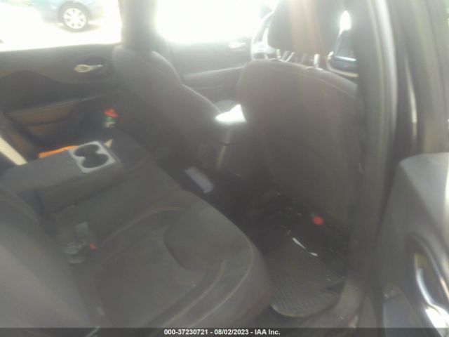 1C4PJMCS0GW131551 Jeep Cherokee Latitude