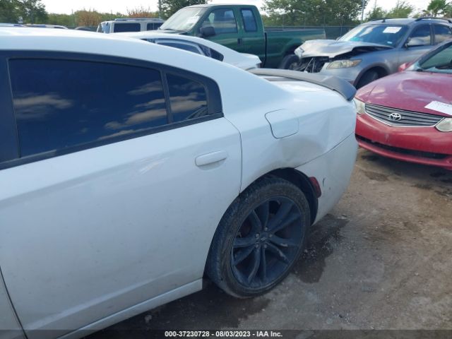 2C3CDXBG2JH143957 Dodge Charger Sxt