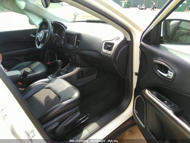 2018 JEEP COMPASS LATITUDE VIN: 3C4NJDBB2JT161849