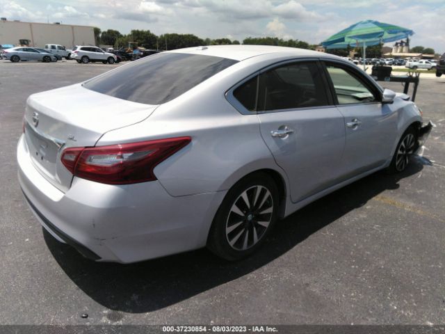 1N4AL3AP2JC175073 Nissan Altima 2.5 Sl