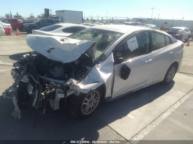 Toyota Prius L 2021 JTDKAMFU3M3142726 Image 2