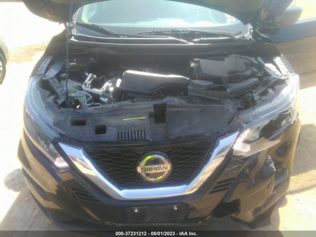 JN1BJ1AW8MW420576 Nissan Rogue Sport S