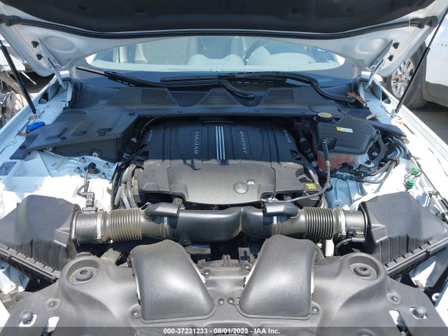 2019 JAGUAR XJ SAJWA2GE7KMW22256 Photo 9