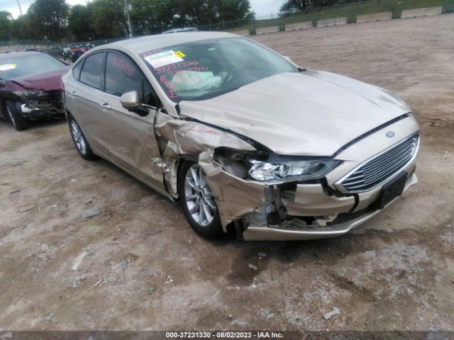 3FA6P0HDXHR264261 Ford FUSION SE