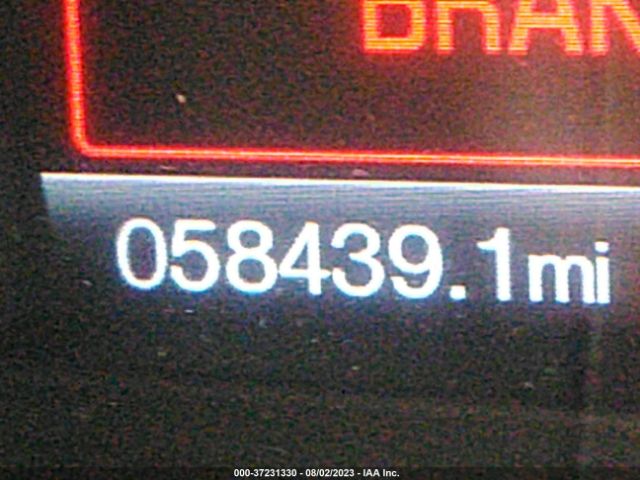 3FA6P0HDXHR264261 Ford FUSION SE