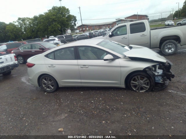 Hyundai ELANTRA SEL 2018 5NPD84LF2JH284253 Image 13