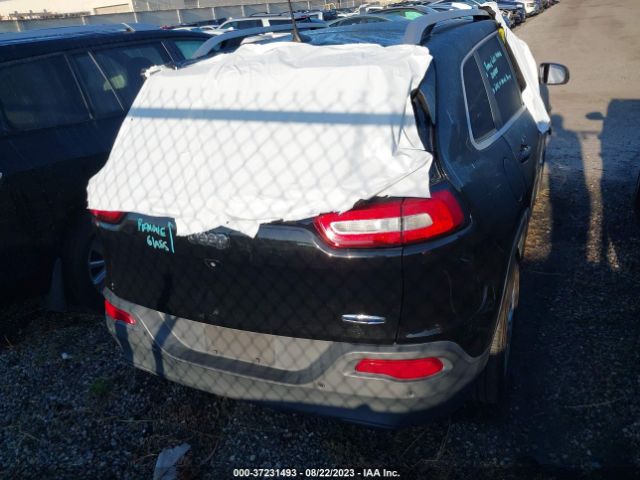 1C4PJLLB2JD557660 Jeep Cherokee Latitude Plus