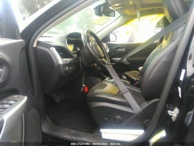 1C4PJLLB2JD557660 Jeep Cherokee Latitude Plus