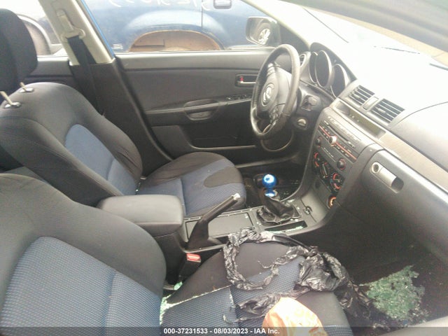 2006 MAZDA MAZDA3 S TOURING VIN: JM1BK323461521463