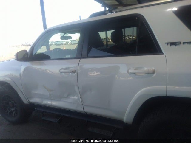 Toyota 4RUNNER SR5 2018 JTEBU5JR4J5505692 Image 6