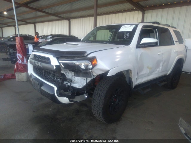 Toyota 4RUNNER SR5 2018 JTEBU5JR4J5505692 Image 12