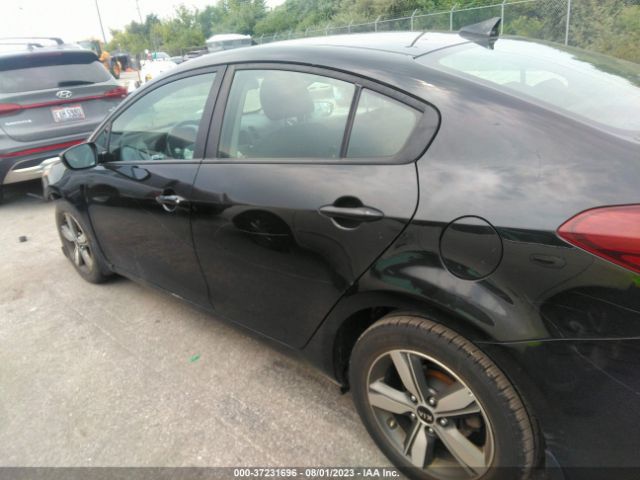 3KPFL4A78JE177800 KIA FORTE S