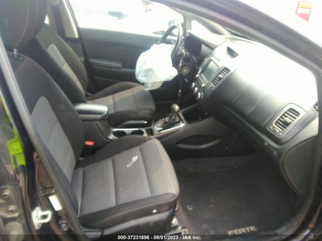 3KPFL4A78JE177800 KIA FORTE S
