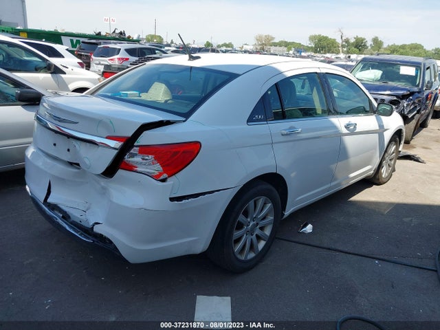 Chrysler 200 Limited 2014 1C3CCBCG6EN198607 Image 4