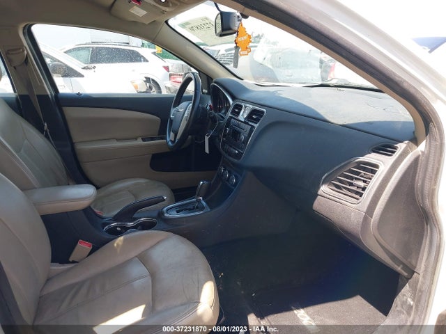 Chrysler 200 Limited 2014 1C3CCBCG6EN198607 Image 5