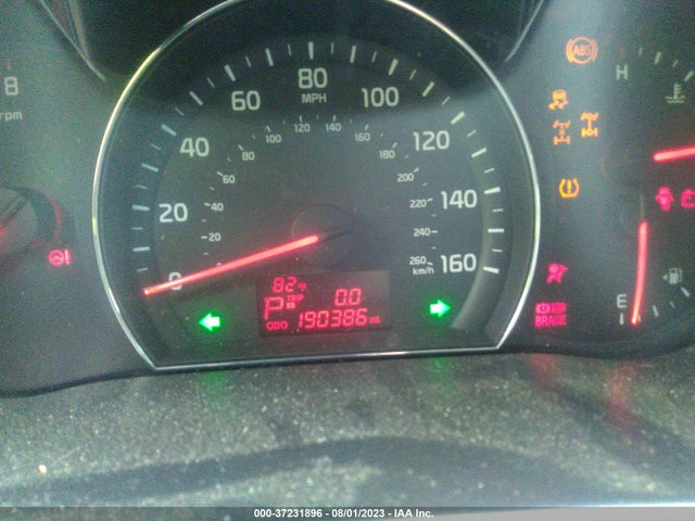 2015 KIA SORENTO LX VIN: 5XYKTDA67FG637318