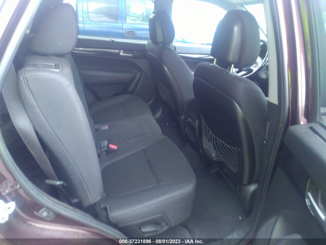 2015 KIA SORENTO LX VIN: 5XYKTDA67FG637318