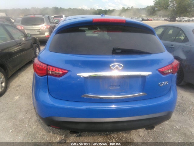 2017 INFINITI QX70 VIN: JN8CS1MU0HM141086