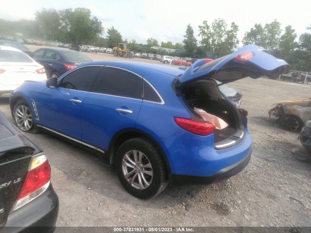 2017 INFINITI QX70 VIN: JN8CS1MU0HM141086