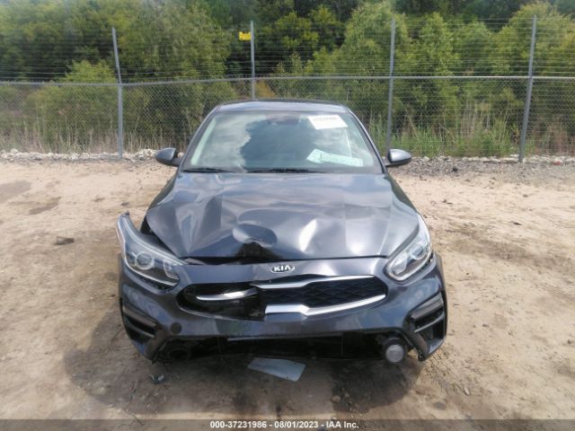 3KPF24AD8ME388556 KIA Forte Lxs