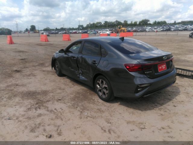 3KPF24AD8ME388556 KIA Forte Lxs