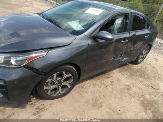 3KPF24AD8ME388556 KIA Forte Lxs
