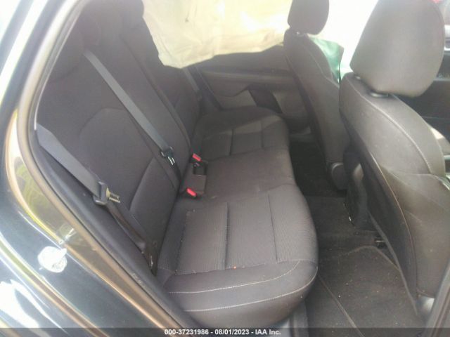 3KPF24AD8ME388556 KIA Forte Lxs