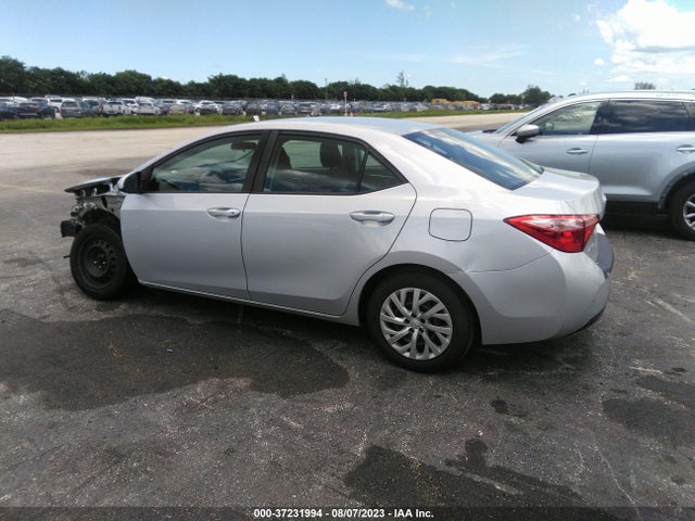 Toyota COROLLA LE 2019 5YFBURHE1KP940432 Image 3