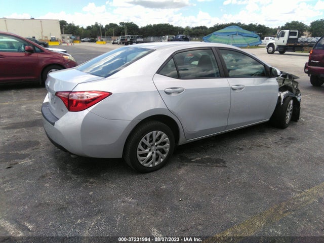 Toyota COROLLA LE 2019 5YFBURHE1KP940432 Image 4