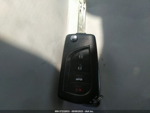 JTDEPMAE0N3004767 Toyota COROLLA LE