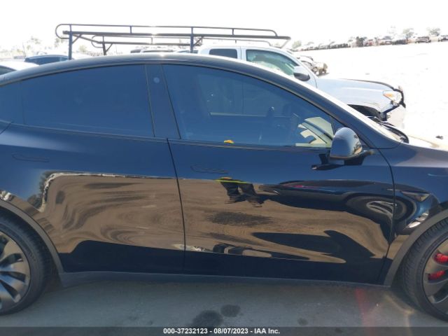 7SAYGDEF2PF740411 Tesla Model Y Performance
