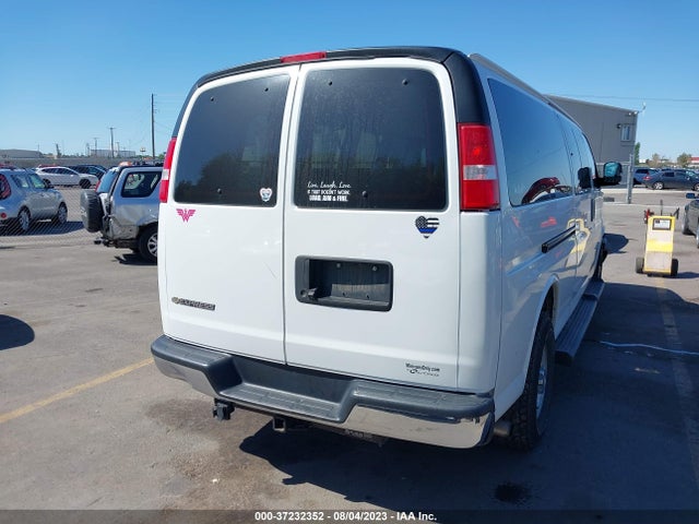 2019 CHEVROLET EXPRESS PASSENGER LT VIN: 1GAZGPFG8K1195528