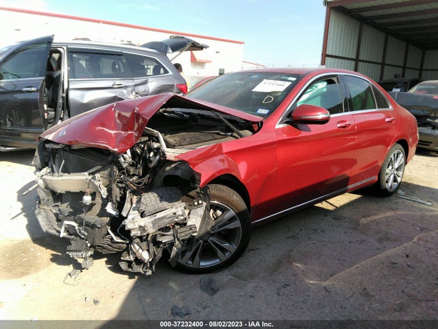 55SWF4JB5JU252652 Mercedes-Benz C-class C 300