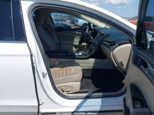 3FA6P0H72JR140548 Ford FUSION SE