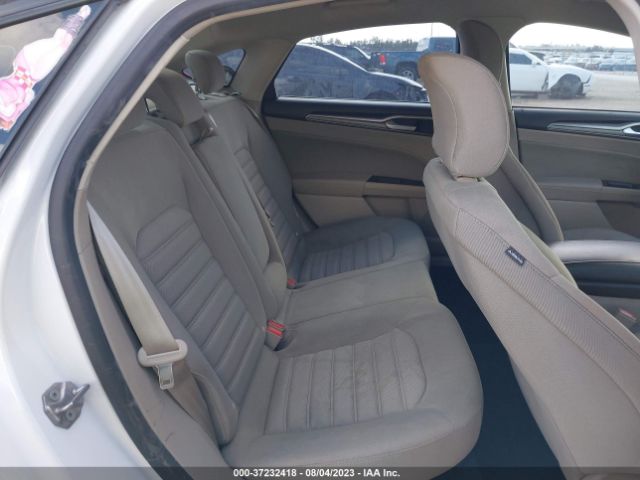 3FA6P0H72JR140548 Ford FUSION SE